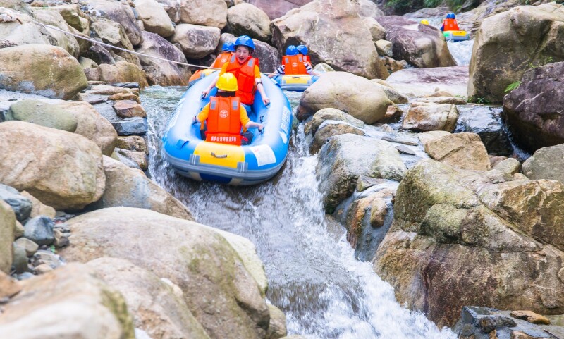 第七届“《钟山》之星”文学奖、第二届《扬子江文学评论》青年学者奖在南京颁出(图1)